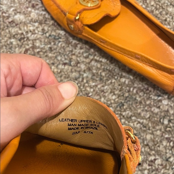 Womens Tory Burch Orange Stamped Leather Driving Loafer Flats - Picture 9 of 10